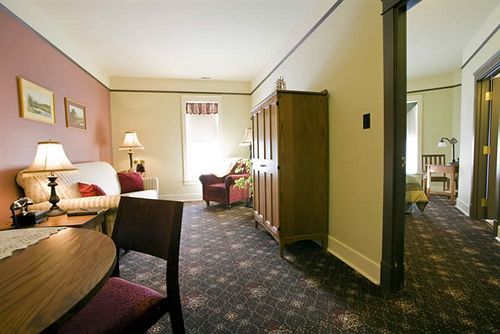 Hôtel Selkirk à Edmonton Extérieur photo